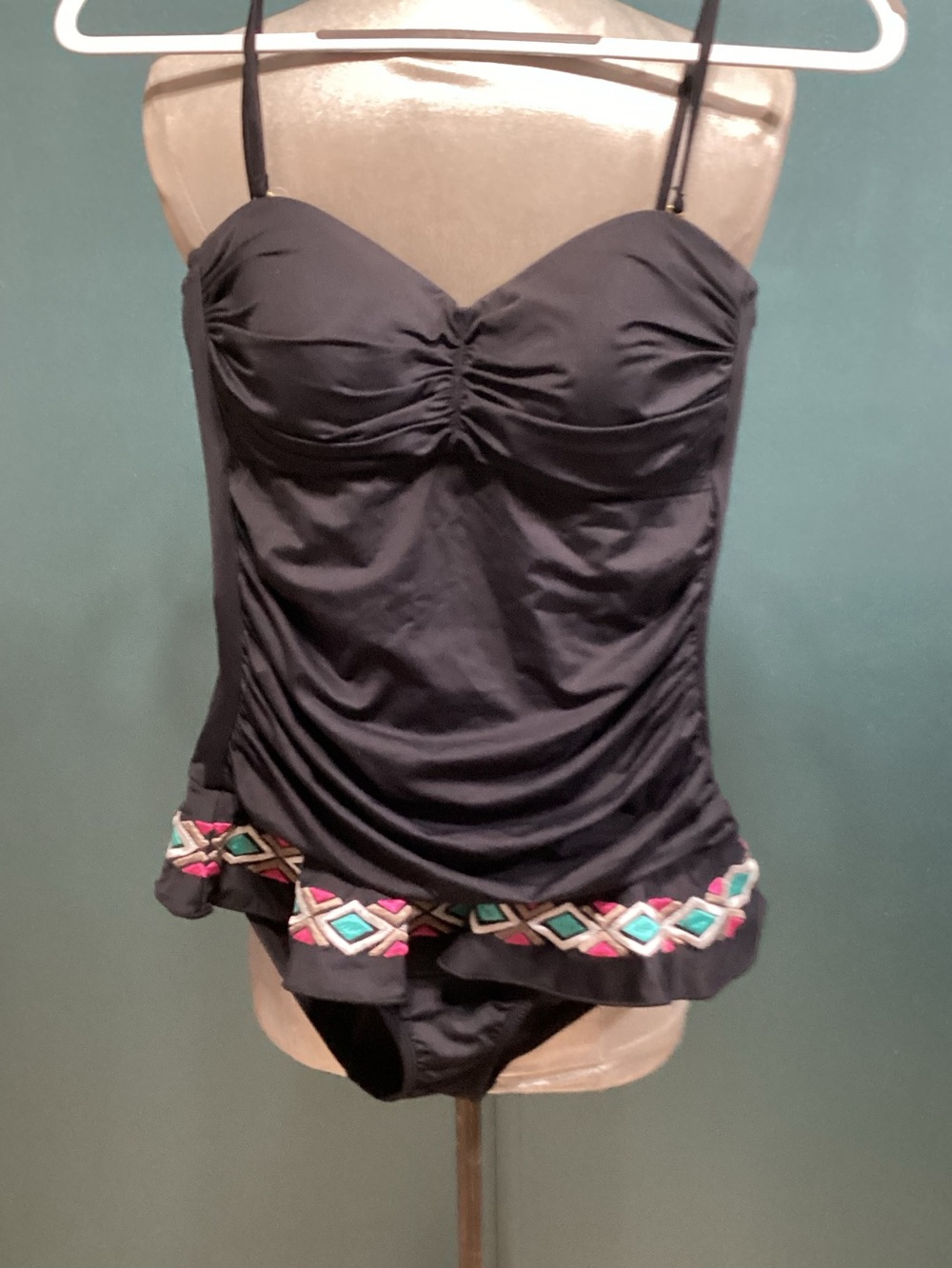 New black strapless/straps skirted one piece